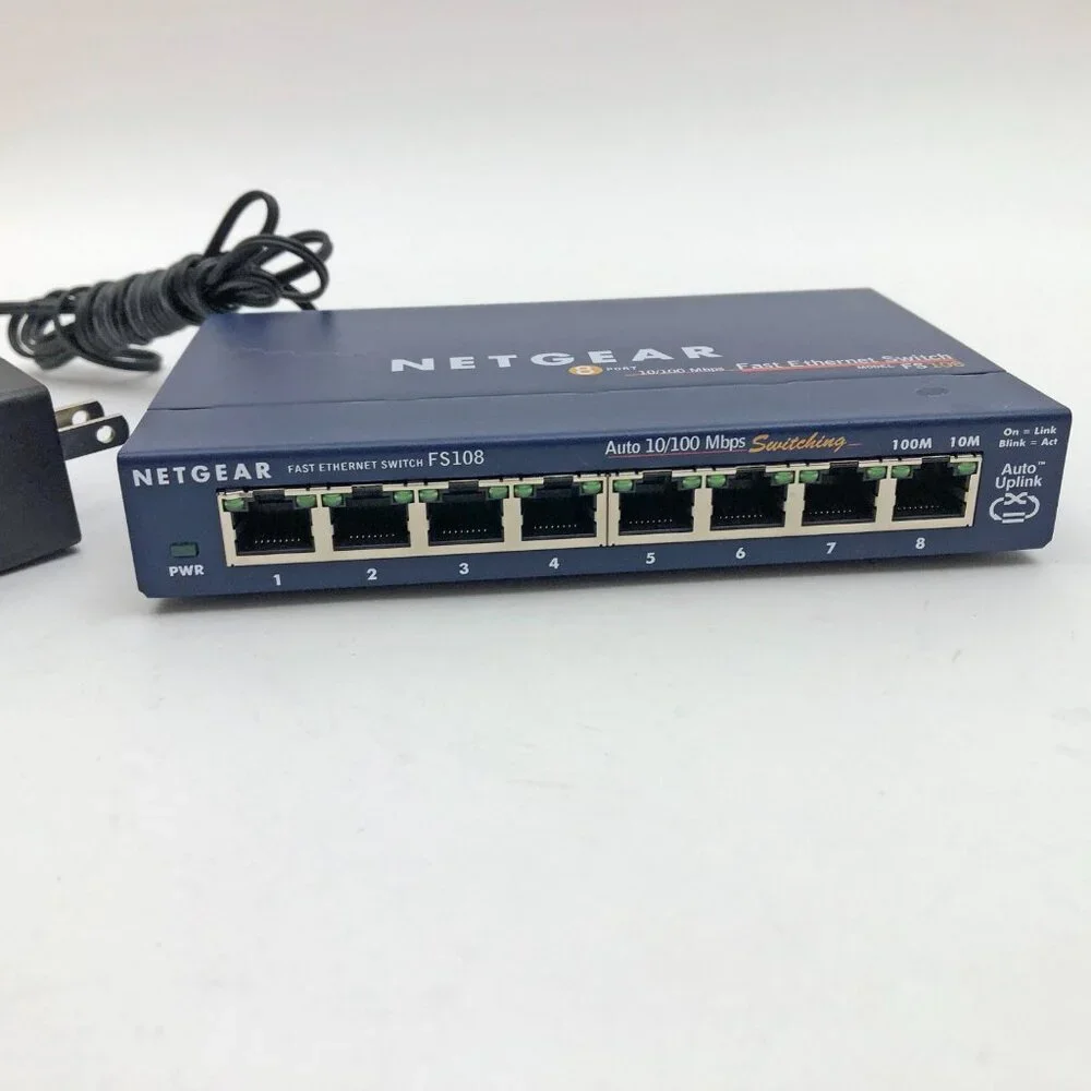 Netgear FS108 8 Port 10/100 Mbps Fast Ethernet Switch w/Power Supply